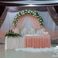 украшение свадьбы в персиковом цвете